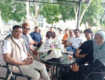 Silaturrahmi Hangat PSBL dan KONI Langsa di Kafe ZK Kupi Merandeh