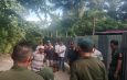 Puluhan Ibu-Ibu Perwiritan “Geruduk” Karaoke Ilegal di Aceh Singkil, Satpol PP & WH Lakukan Penertiban Paksa